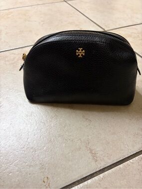 Tory Burch Black Pebbled Leather Cosmetic Case with Gold Logo